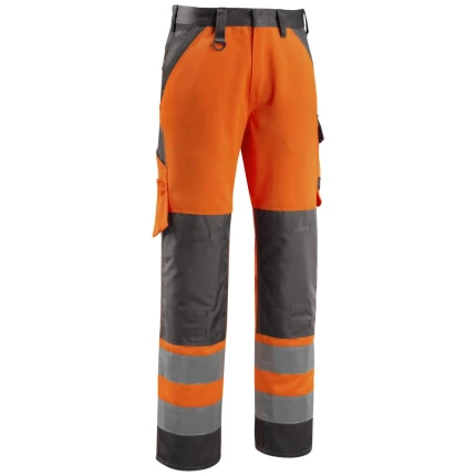 Maitland buks hi-vis