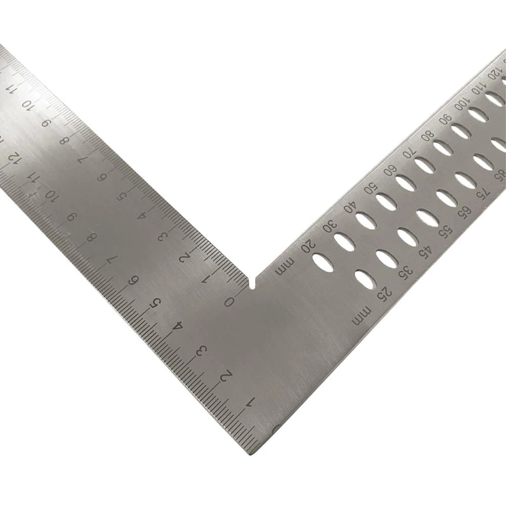 Tømmervinkel 600×280mm m/opmærkningshuller Tømmervinkel 600×280mm m/opmærkningshuller