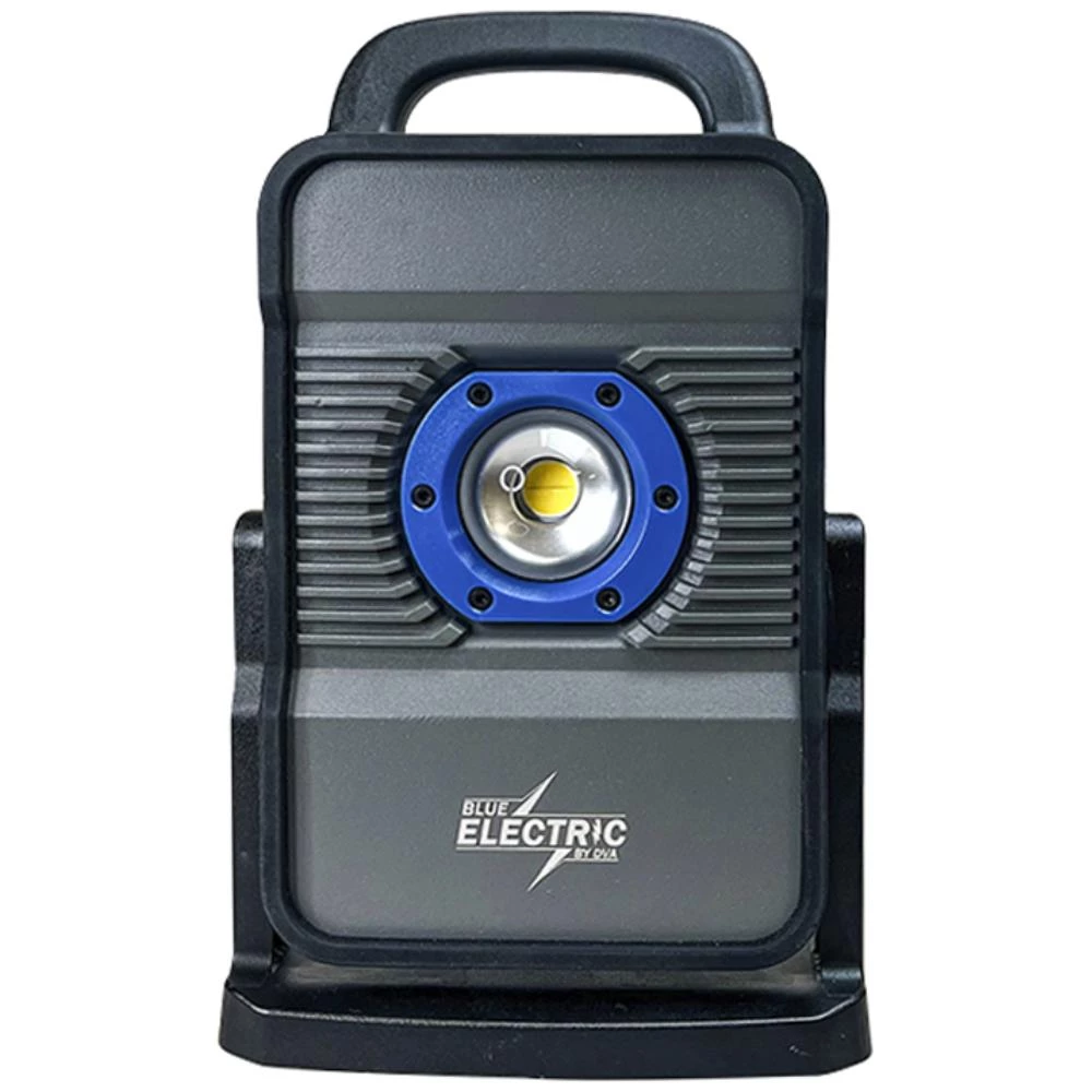 Arbejdslampe 2200lm f/18V powertool-batt. Arbejdslampe 2200lm f/18V powertool-batt.